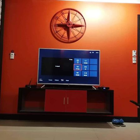 Cubao Manhattan Heights Unit 11Pq Tower B, 1Br Quezon City Exterior foto