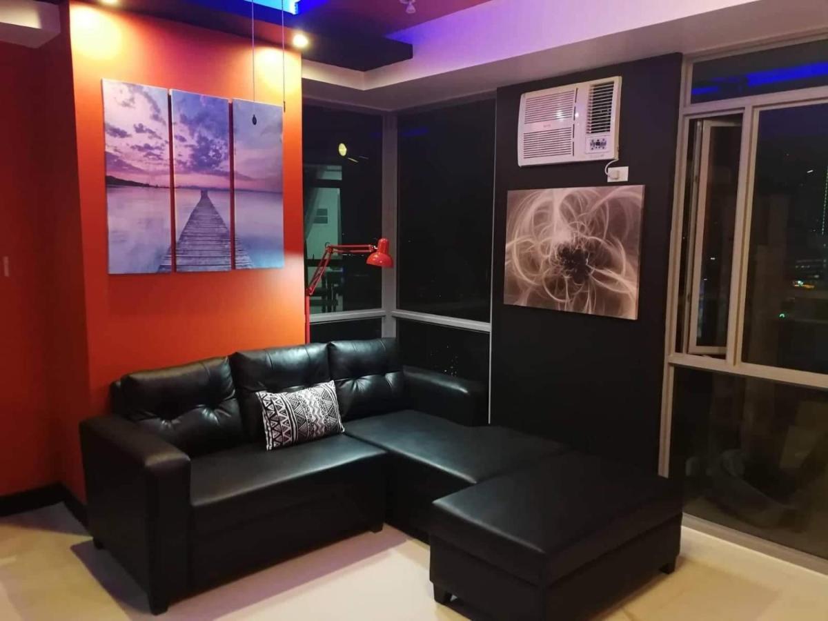 Cubao Manhattan Heights Unit 11Pq Tower B, 1Br Quezon City Exterior foto